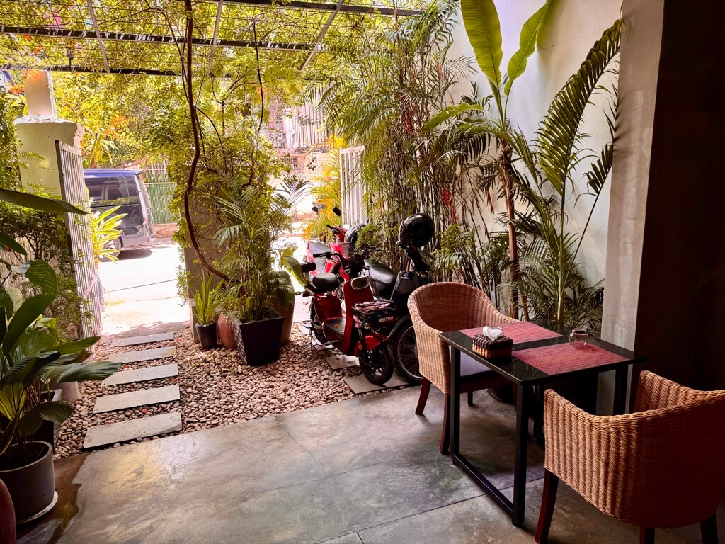 Element – Vegetarian / Vegan Restaurant