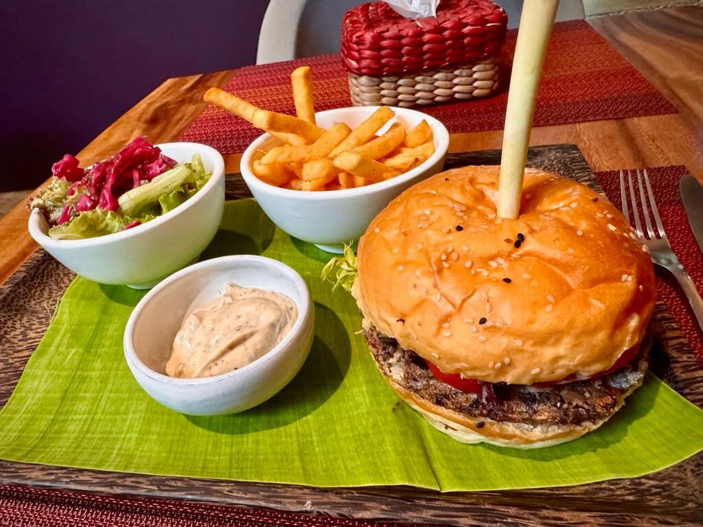 Element – Vegetarian / Vegan Restaurant